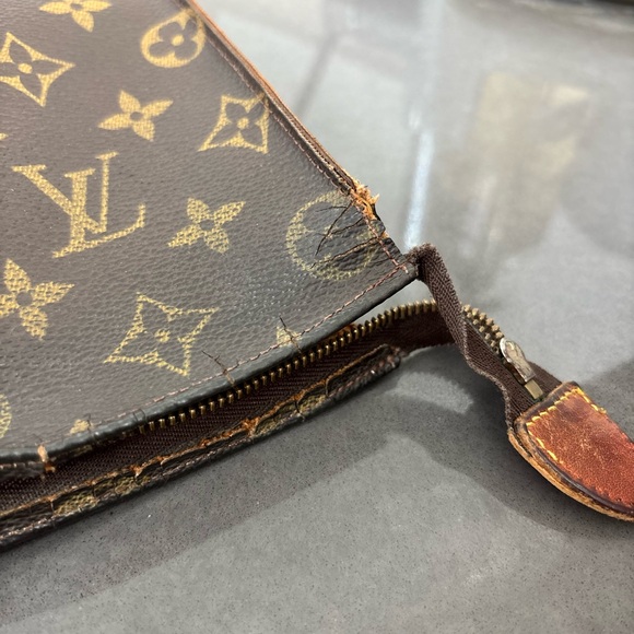 Louis Vuitton Toiletry 26 LV Canvas Logo Authentic Vintage - Picture 5 of 7